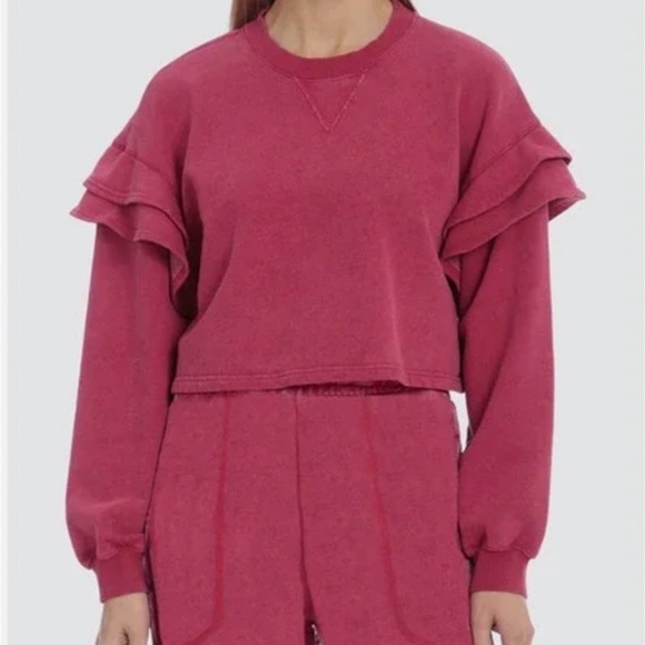 7 For All Mankind Medium Ruffle
Cropped Sweatshirt Pullover Raspberry - Picture 9 of 9